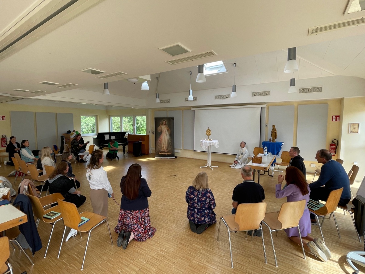 www.monfortanci.com - Misionari Monfortanci - Družba Marijina