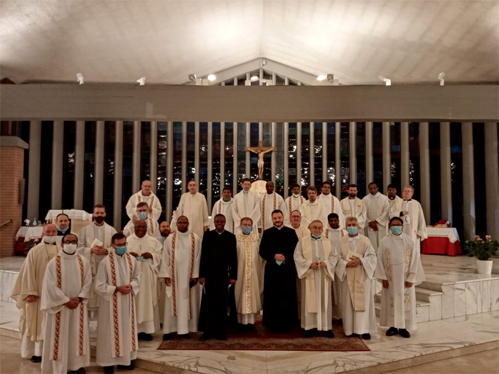 www.monfortanci.com - Misionari Monfortanci - Družba Marijina