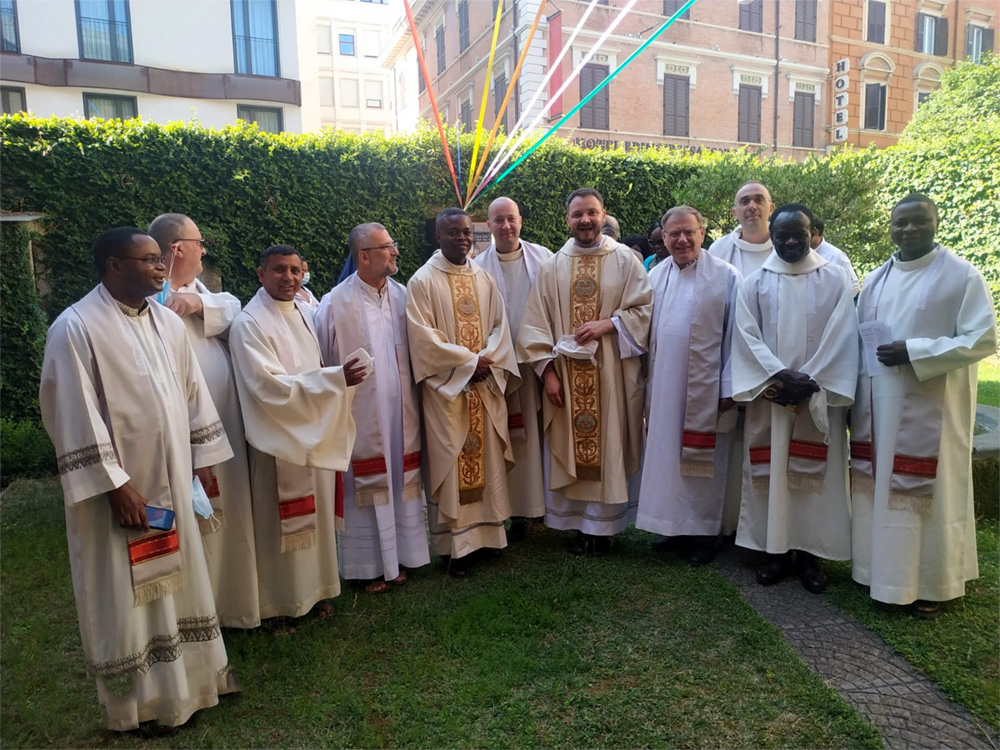 www.monfortanci.com - Misionari Monfortanci - Družba Marijina