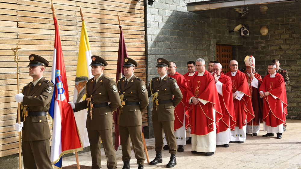 www.monfortanci.com - Misionari Monfortanci - Družba Marijina