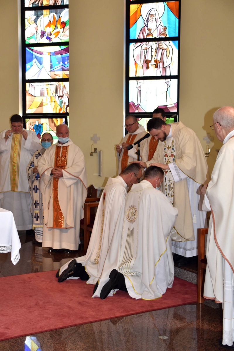 www.monfortanci.com - Misionari Monfortanci - Družba Marijina
