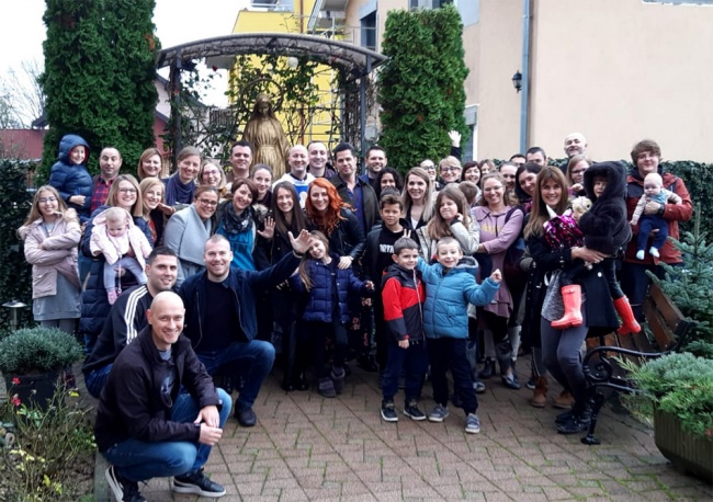 www.monfortanci.com - Misionari Monfortanci - Družba Marijina"