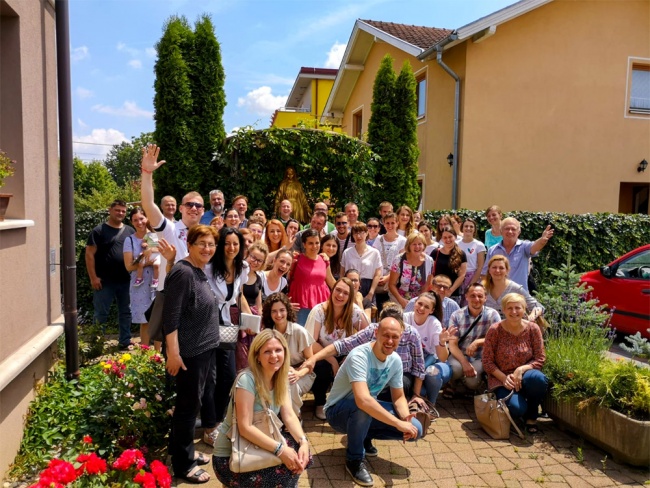 www.monfortanci.com - Misionari monfortanci - družba Marijina
