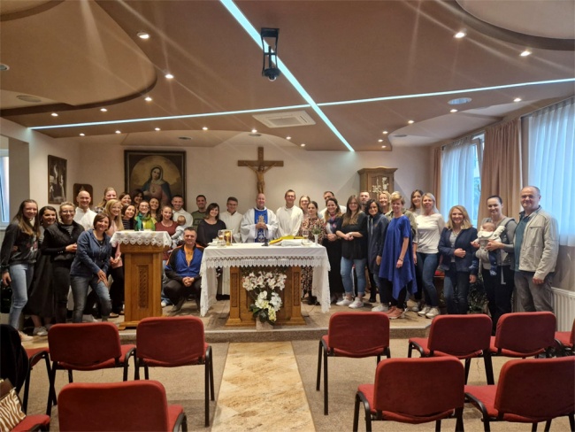 www.monfortanci.com - Misionari Monfortanci - Družba Marijina